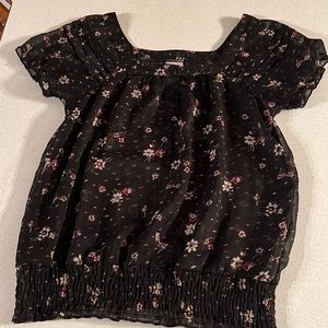 Mossimo short sleeve sheer blouse small